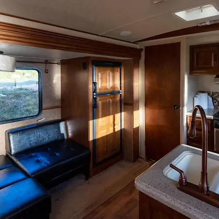 Rv Lake -belis Camper Campsite *